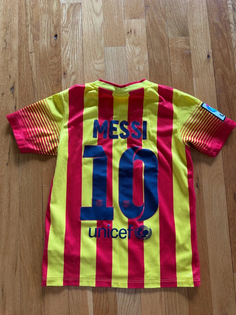 FC Barcelona Lionel Messi #10 Youth Jersey